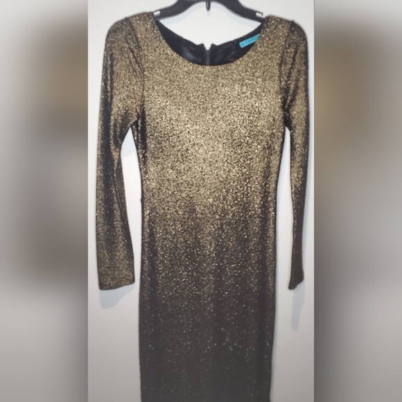 Alice + Olivia Dresses & Skirts - ALICE+OLIVIA - size M -COCKTAIL DRESS SPARKLE GOLD -